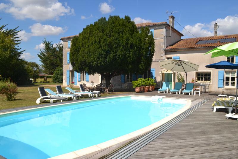 Maison - 515 m² - 11 pièces