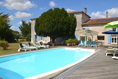 Maison - 515 m² - 11 pièces