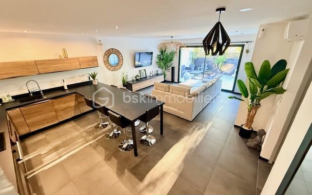 Maison - 96 m² - 4 pièces