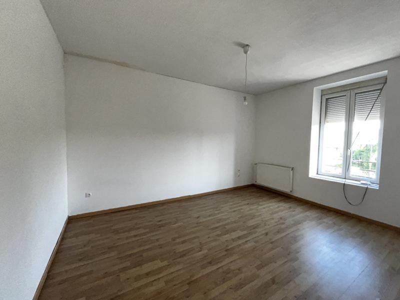 Maison - 121 m² - 6 pièces