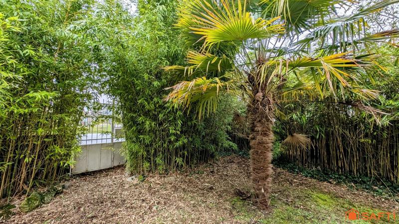 Maison - 218 m² - 9 pièces