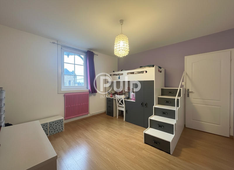 Maison - 202 m² - 6 pièces