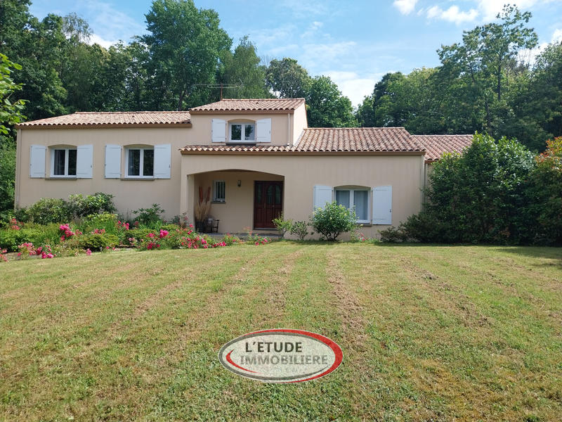 Maison - 190 m² - 10 pièces