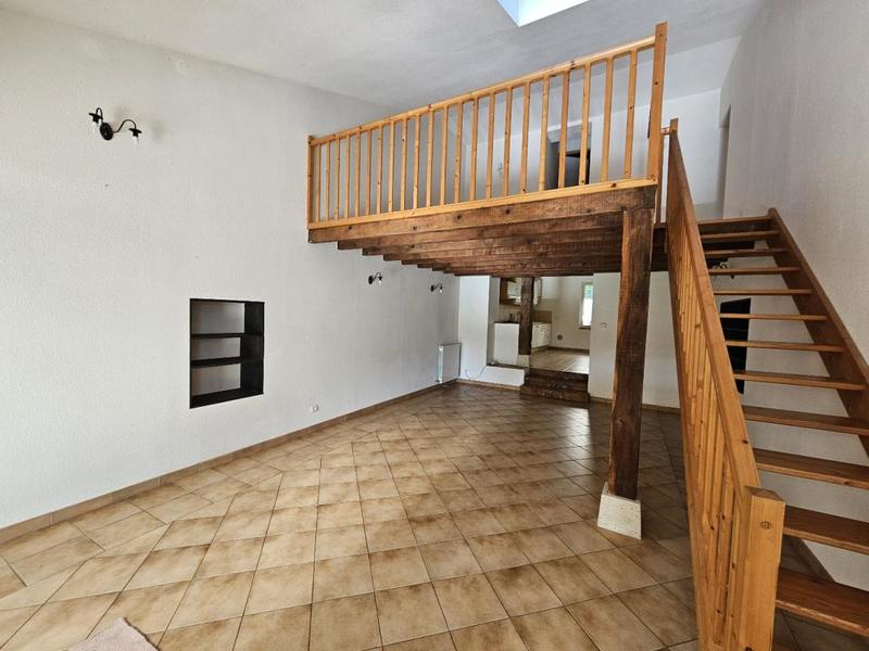 Maison - 220 m² - 8 pièces