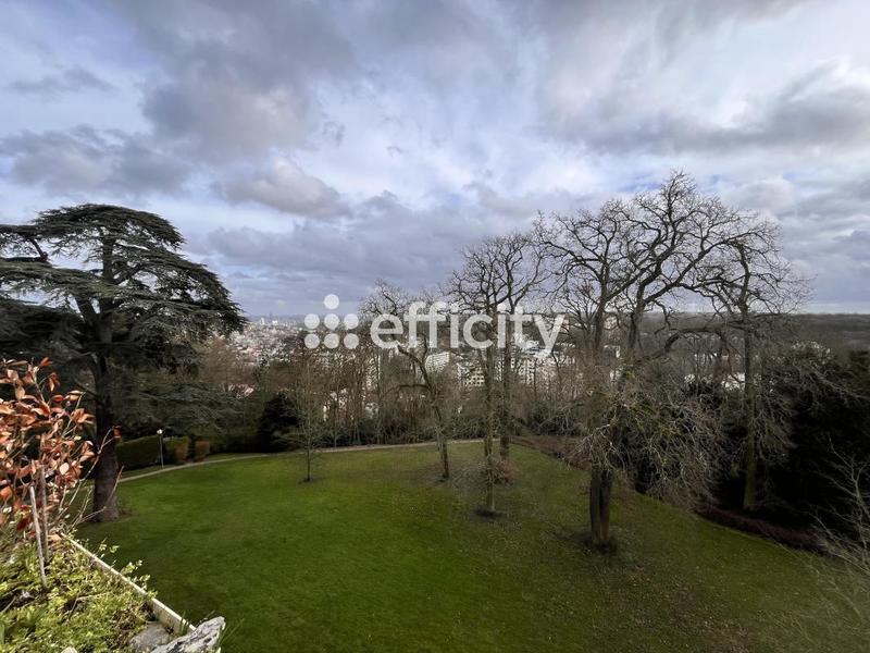 Appartement - 92 m² - 5 pièces