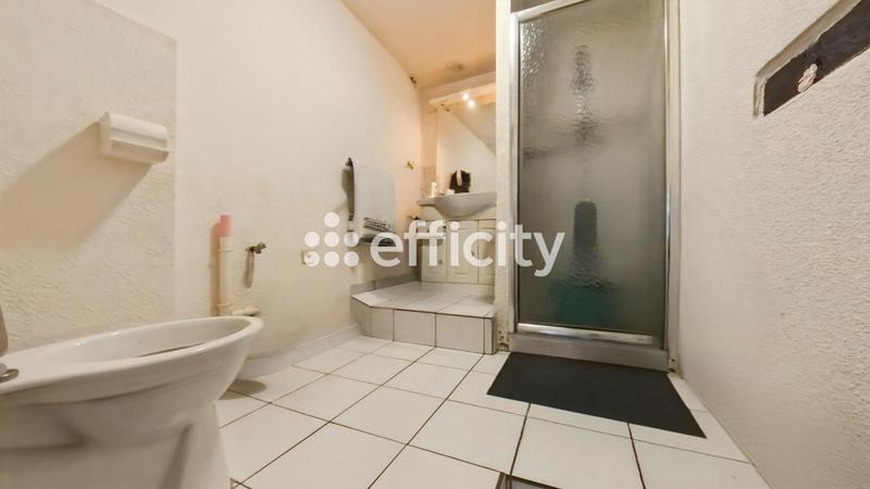 Immeuble - 160 m² - 9 pièces