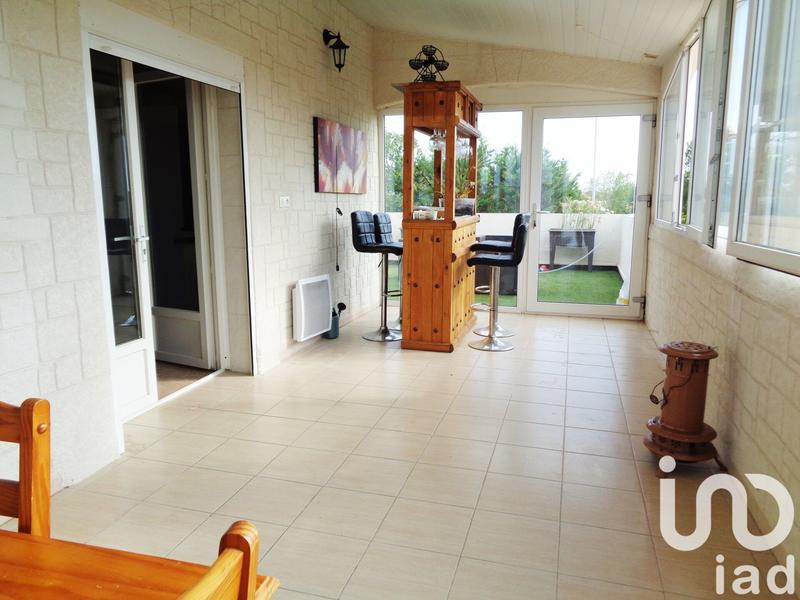 Maison - 220 m² - 6 pièces