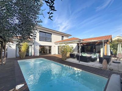 Maison contemporaine - 200 m² - 8 pièces