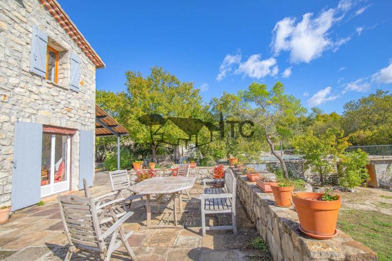 Corps de ferme - 198 m² - 7 pièces