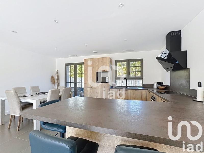 Maison - 140 m² - 5 pièces