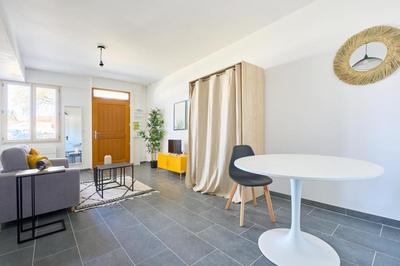 Immeuble - 200 m² - 9 pièces