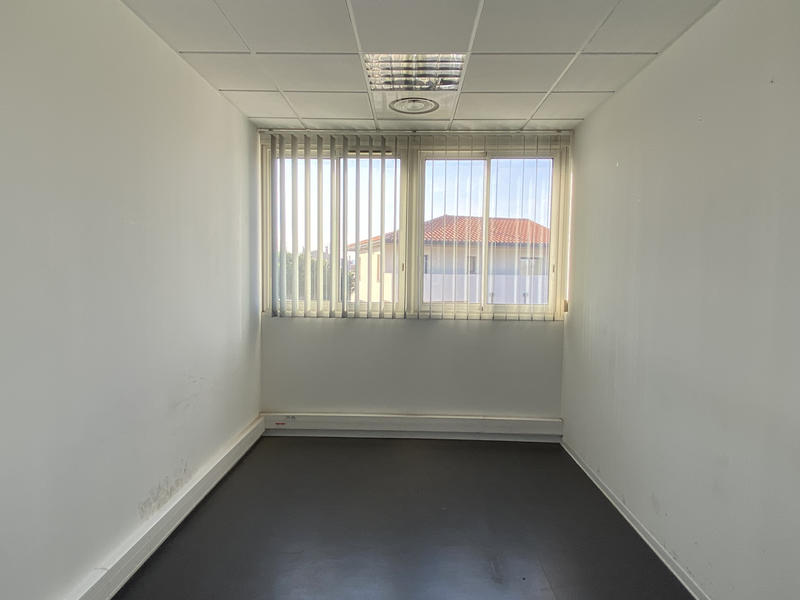 Bureau - 245 m²