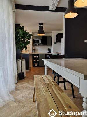 Chambre - 12 m² - 1 pièce