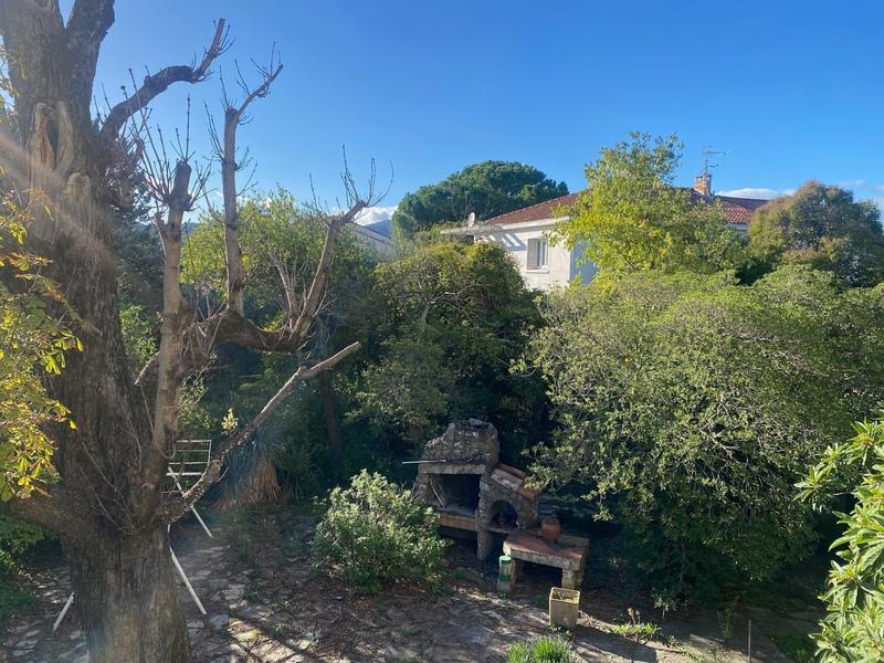 Maison - 368 m² - 11 pièces