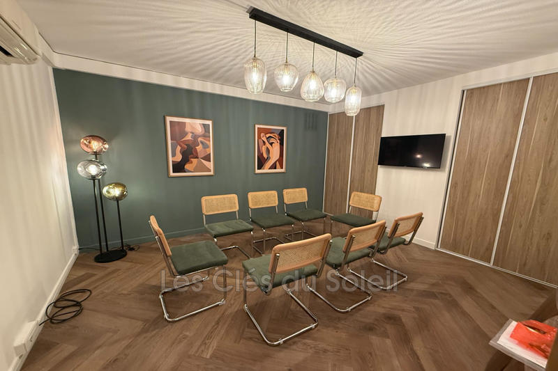 Local commercial - 101 m²