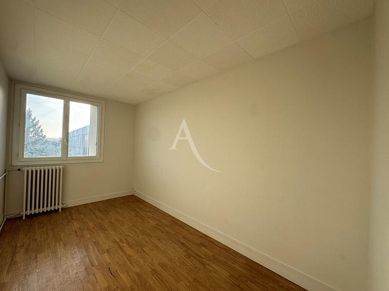 Appartement - 86 m² - 4 pièces