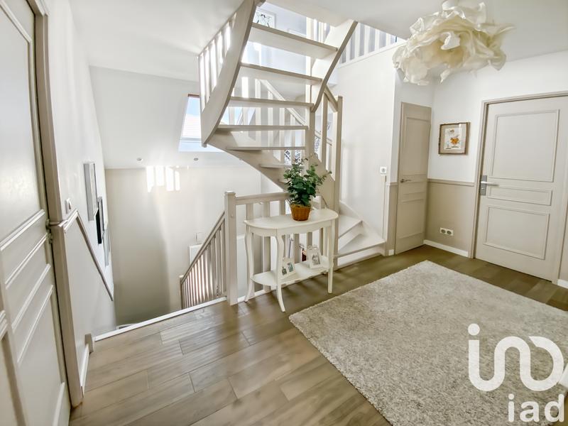 Maison - 185 m² - 7 pièces