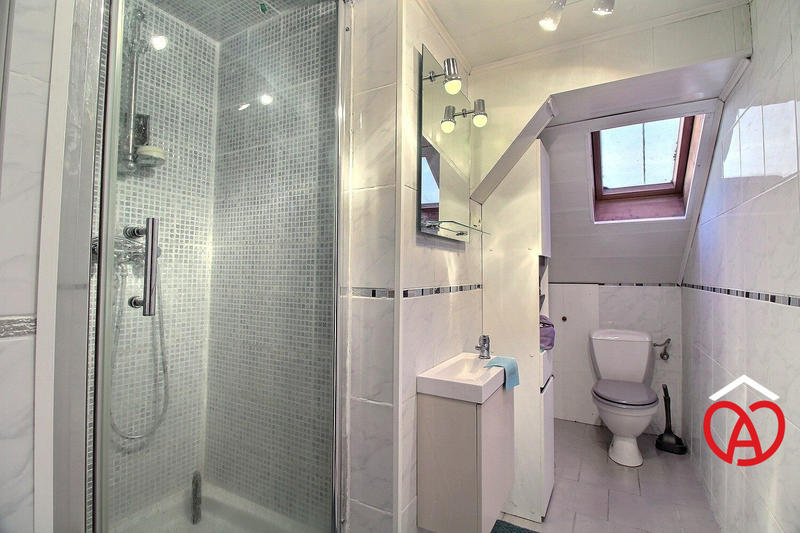 Maison ancienne - 243 m² - 9 pièces