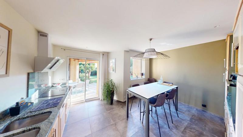 Maison - 169 m² - 6 pièces