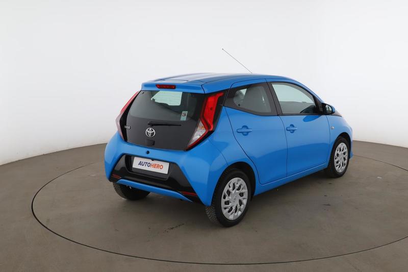 Toyota Aygo 1.0 Vvt-i X-Play 5p 72 ch