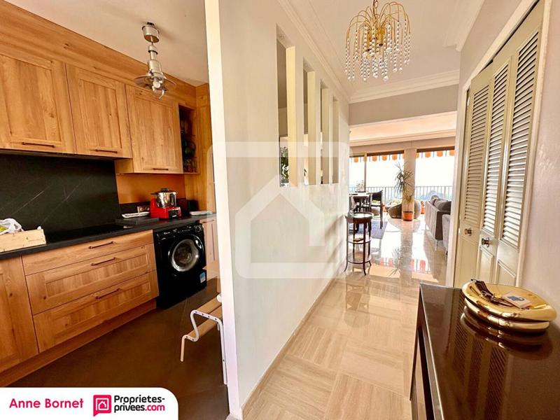 Appartement - 93 m² - 4 pièces