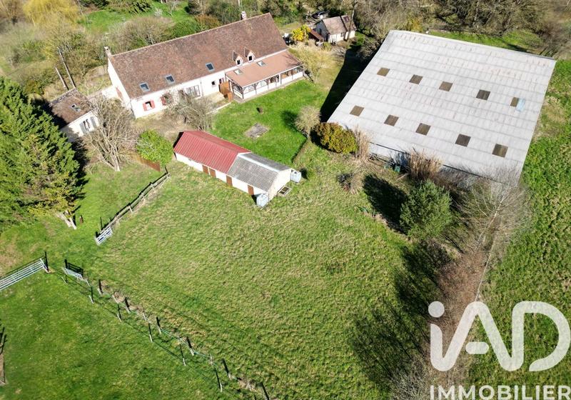 Maison - 370 m² - 14 pièces