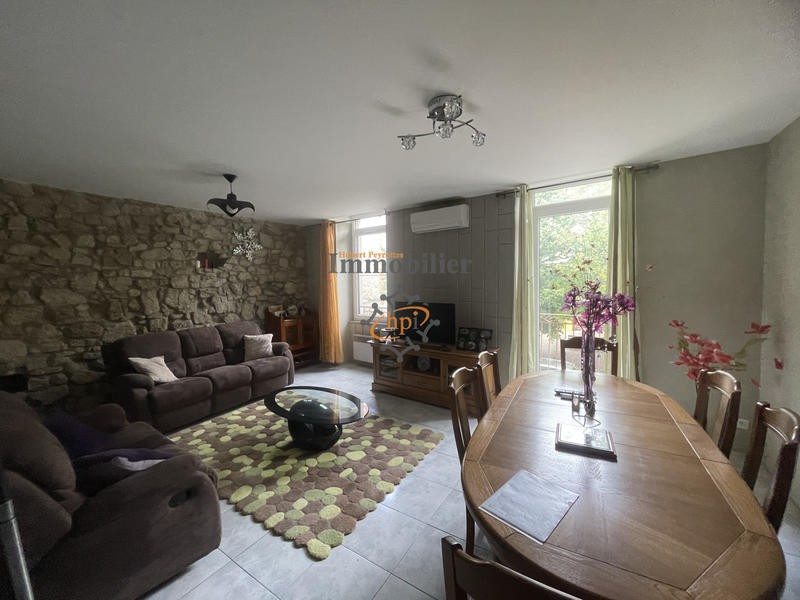 Appartement - 100 m² - 3 pièces