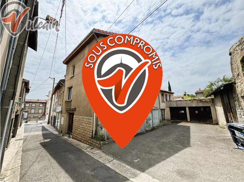 Maison - 240 m² - 5 pièces