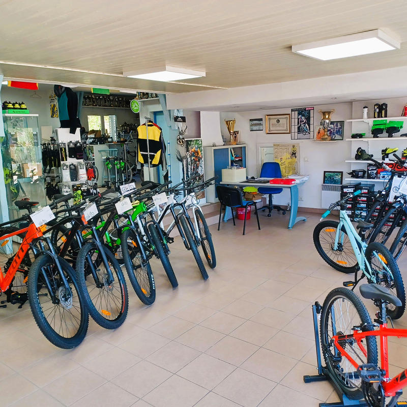 Fonds de commerce - 197 m²