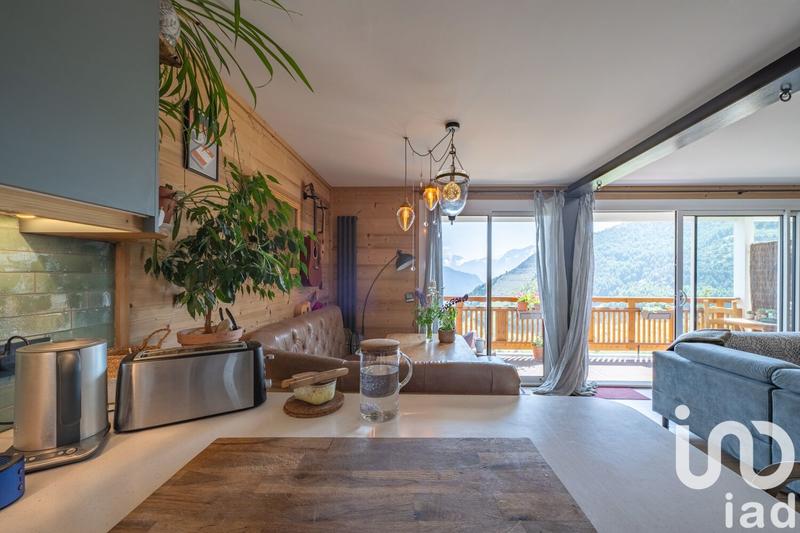 Appartement - 110 m² - 6 pièces