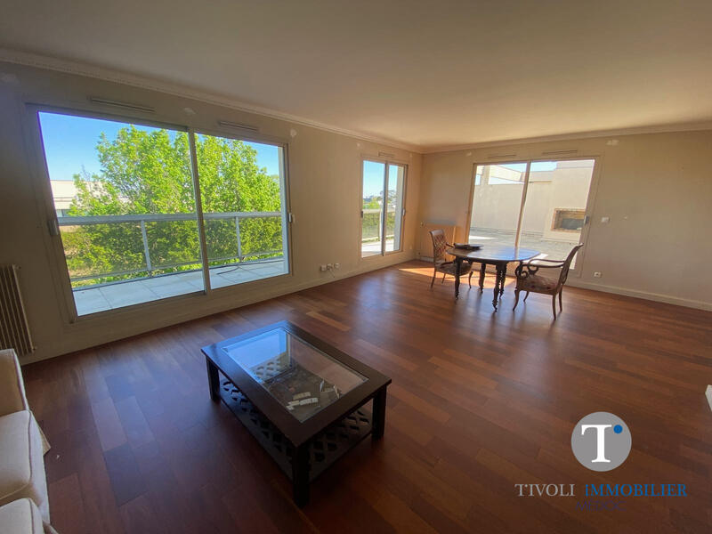 Appartement - 120 m² - 4 pièces