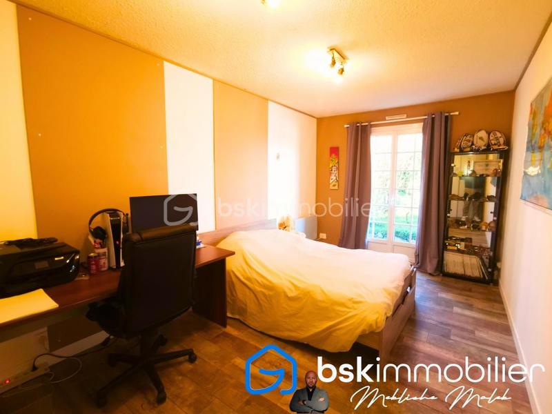 Maison - 175 m² - 7 pièces