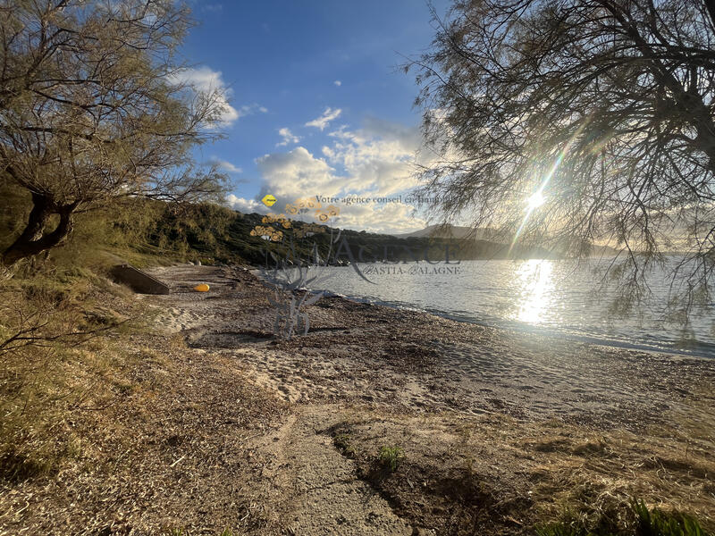 Maison - 300 m² - 6 pièces