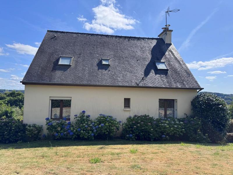 Maison - 104 m² - 5 pièces