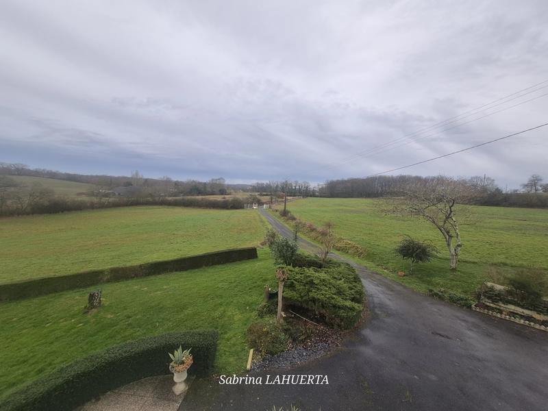 Maison - 164 m² - 6 pièces