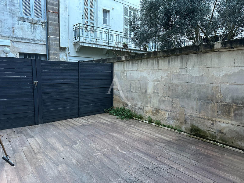 Local commercial - 105 m²