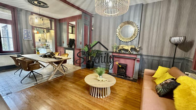 Maison - 209 m² - 10 pièces