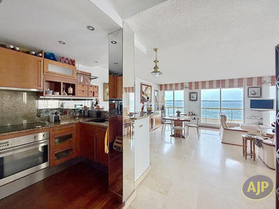 Appartement - 84 m² - 3 pièces