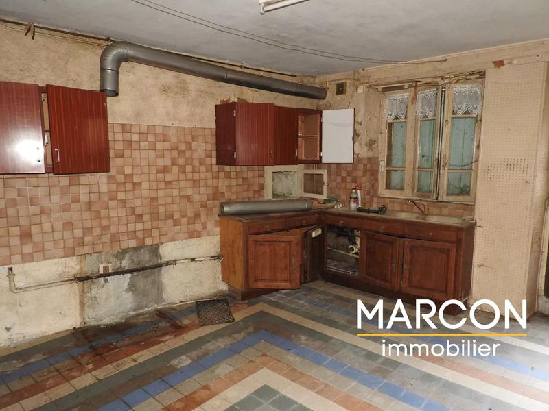 Maison - 214 m² - 12 pièces