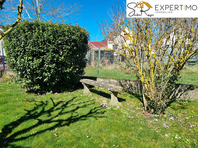 Maison - 228 m² - 9 pièces