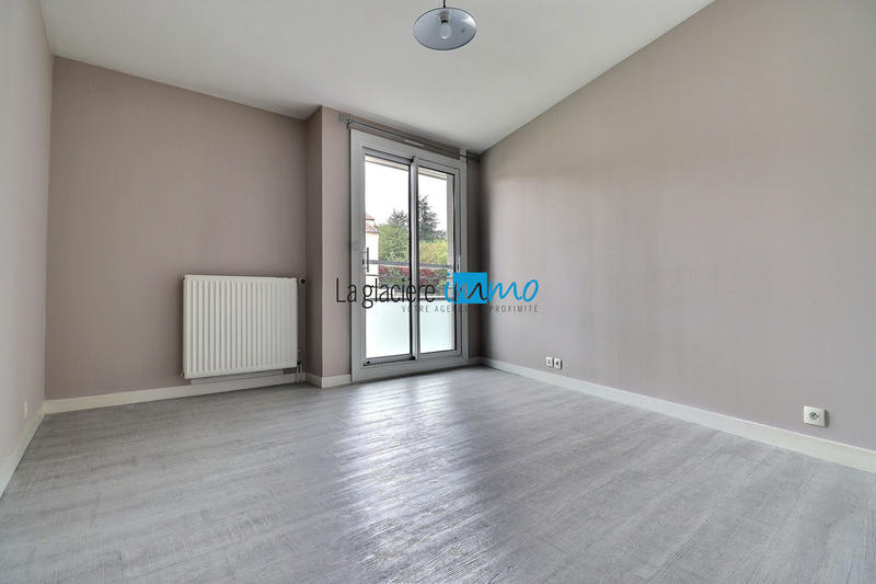 Appartement - 77 m² - 3 pièces