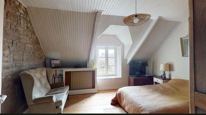 Demeure - 140 m² - 5 pièces