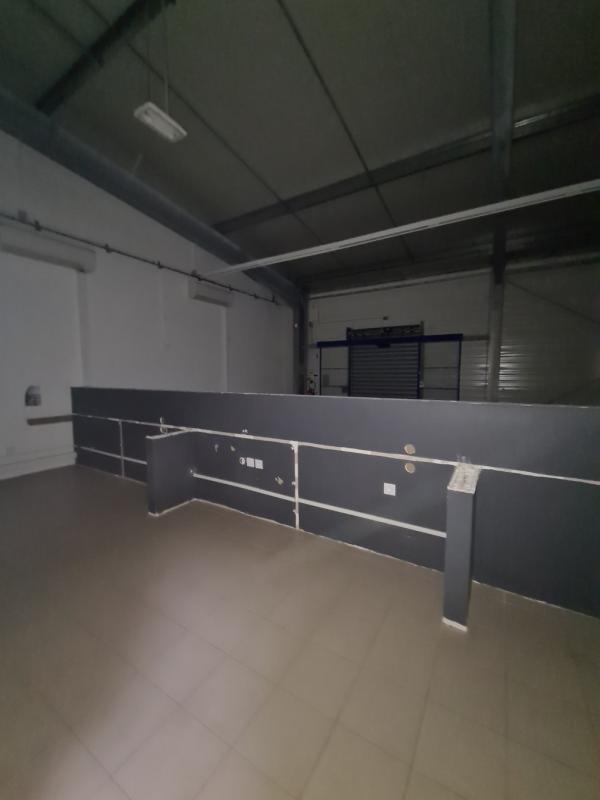 Atelier d'activités - 500 m²