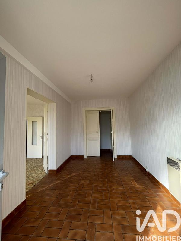 Maison - 182 m² - 10 pièces