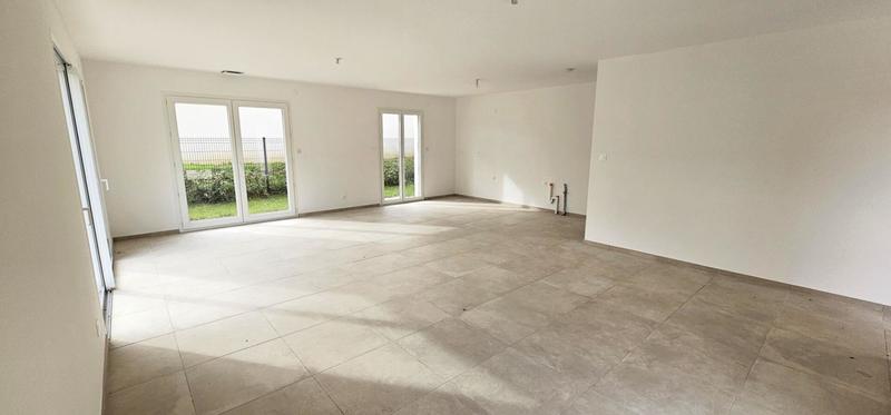 Maison - 102 m² - 4 pièces