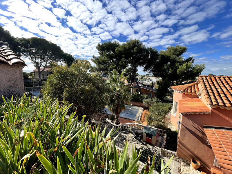 Maison - 162 m² - 6 pièces