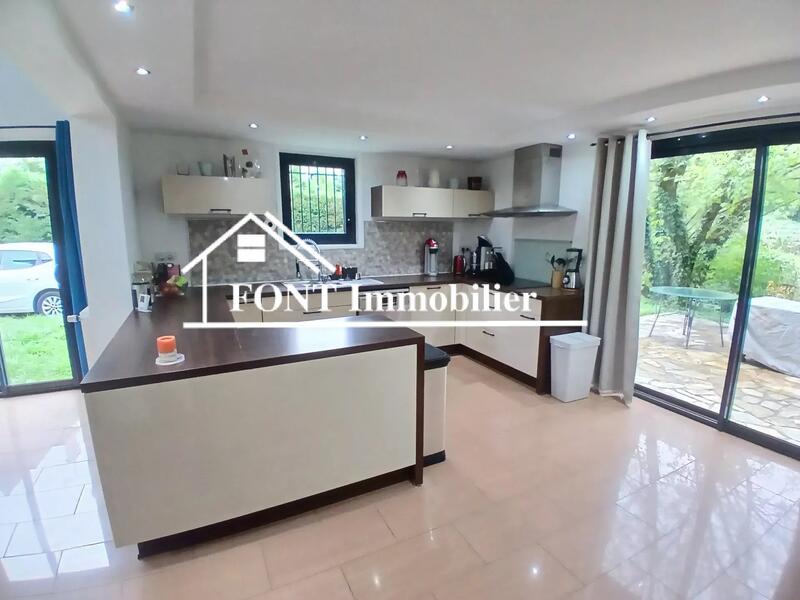 Maison - 139 m² - 6 pièces