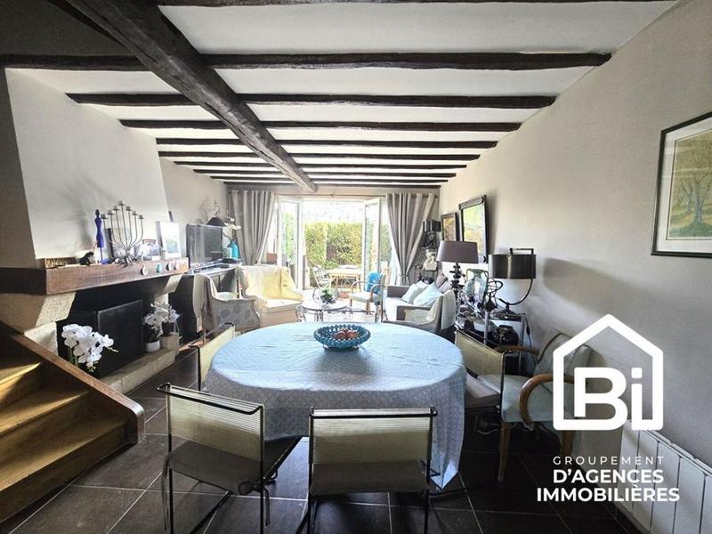 Maison - 83 m² - 5 pièces