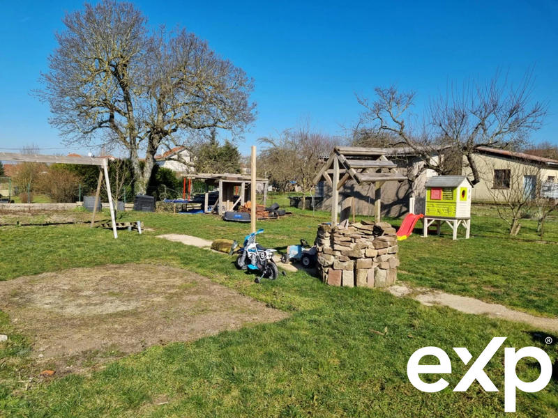 Maison traditionnelle - 100 m² - 4 pièces