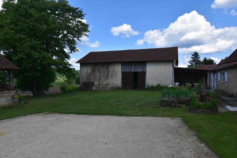 Maison traditionnelle - 153 m² - 6 pièces